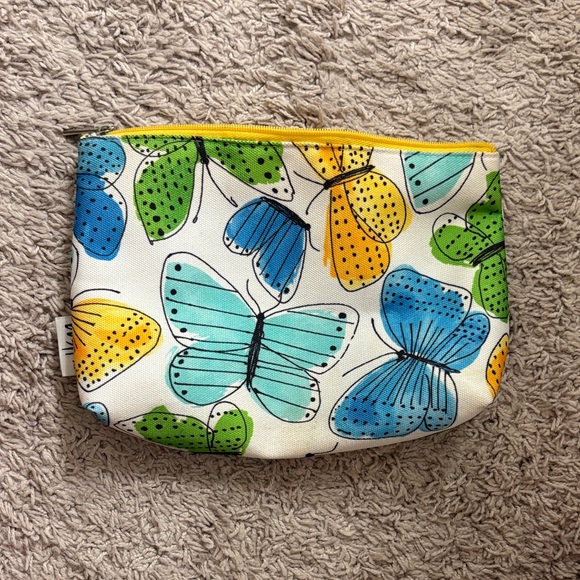 Clinique Makeup Bag, Lipstick, Eyeshadow, Blush - Picture 2 of 5